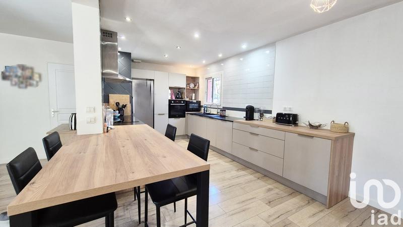 Maison - 170 m² - 6 pièces