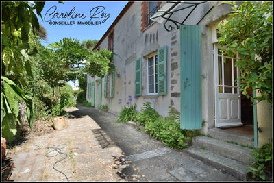 Maison - 226 m² - 8 pièces