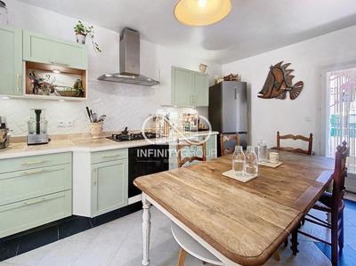 Maison - 90 m² - 3 pièces