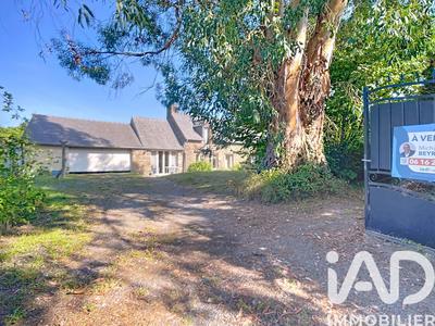 Maison - 121 m² - 7 pièces