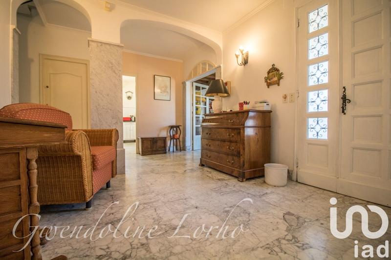 Maison - 215 m² - 7 pièces