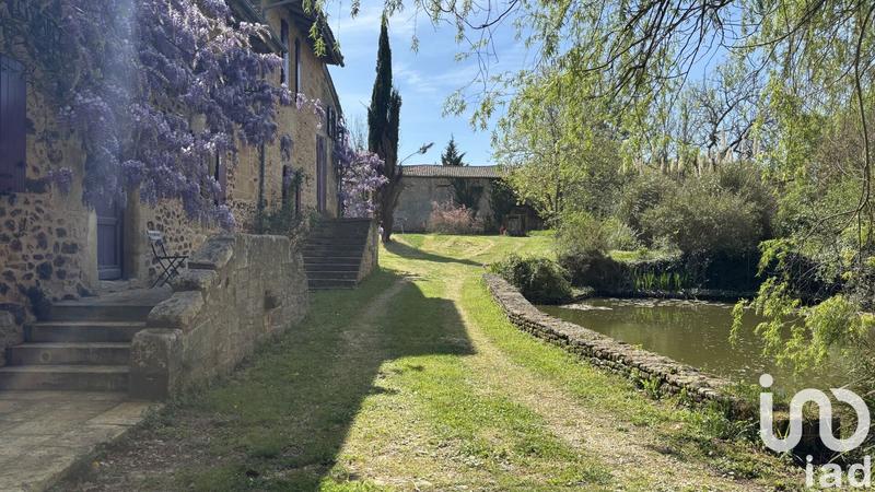 Maison - 650 m² - 15 pièces