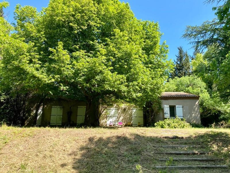 Maison - 216 m² - 6 pièces