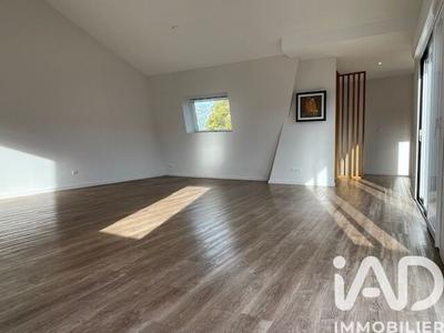 Maison de ville - 194 m² - 7 pièces