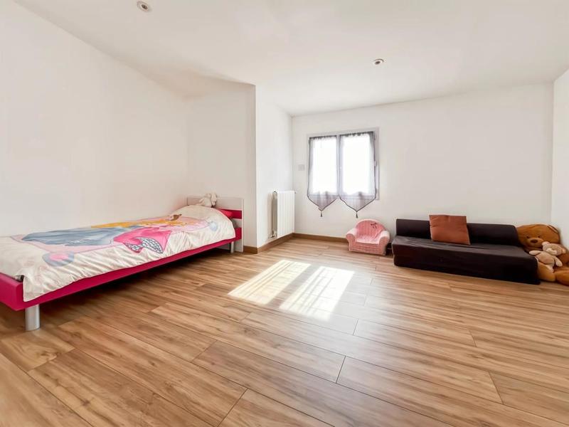 Maison - 190 m² - 5 pièces