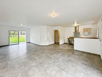 Maison - 86 m² - 4 pièces