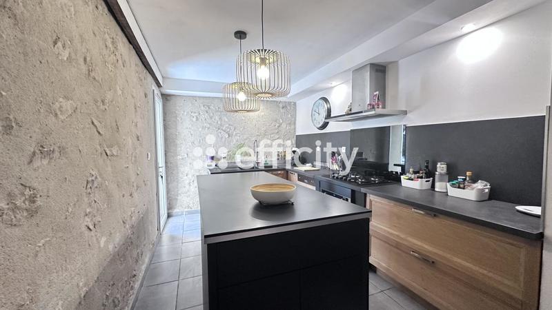 Villa - 130 m² - 4 pièces