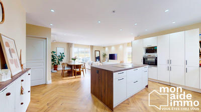 Maison - 95 m² - 4 pièces