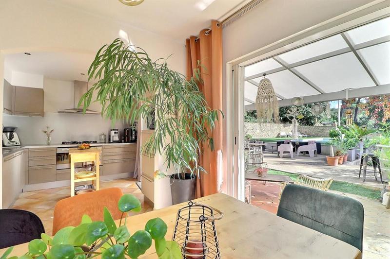 Maison - 122 m² - 5 pièces