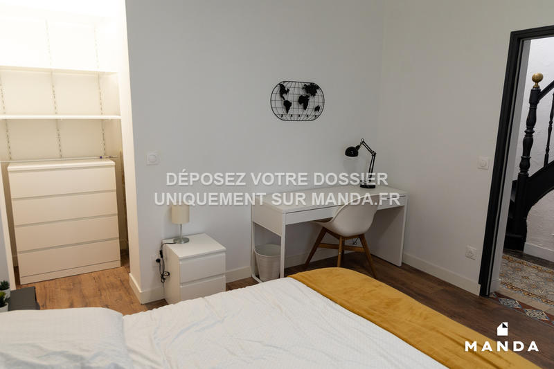 Chambre - 23 m² - 9 pièces