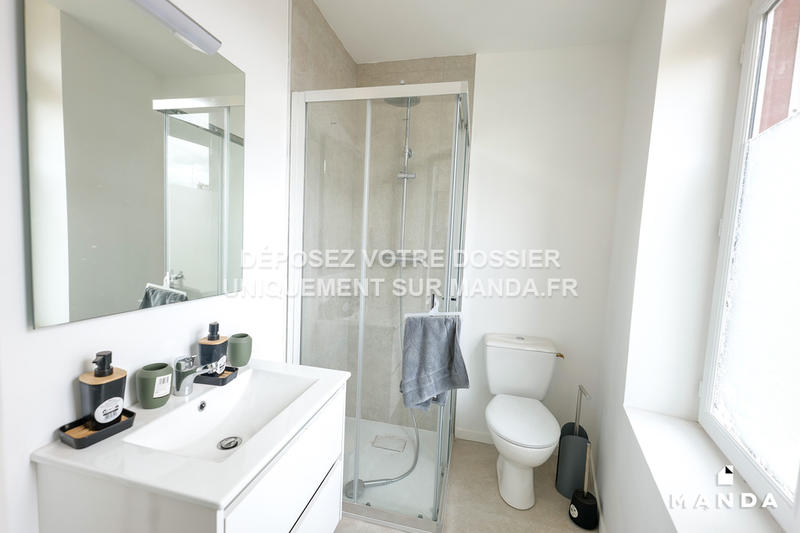 Chambre - 11 m² - 4 pièces