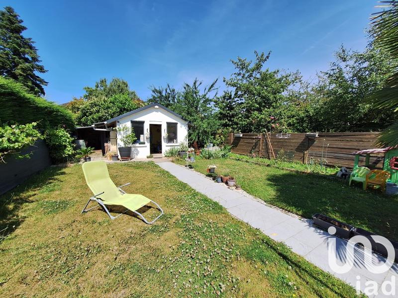 Maison - 200 m² - 8 pièces