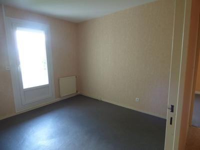 Appartement - 79 m² - 4 pièces