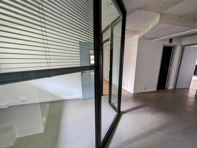 Bureau - 210 m²
