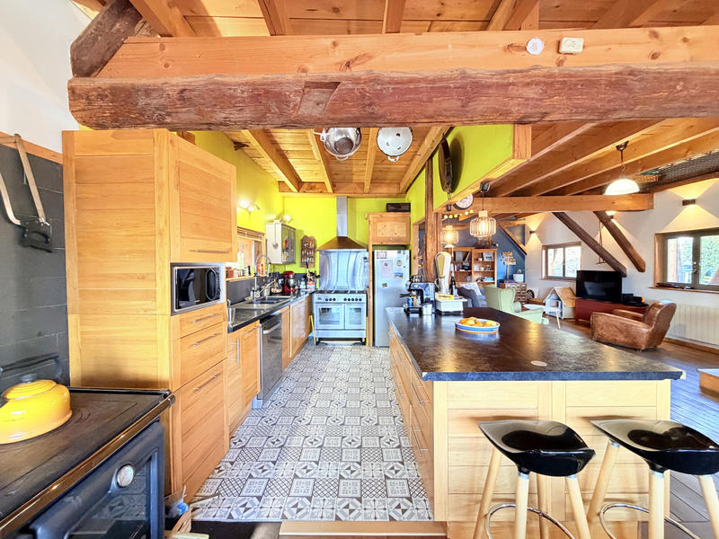 Châlet - 193 m² - 8 pièces