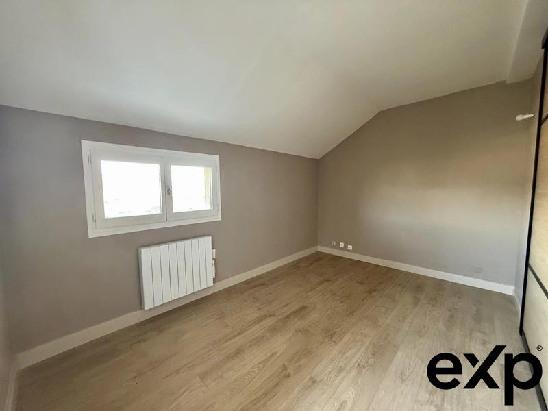 Appartement - 120 m² - 5 pièces