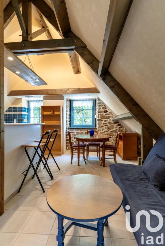 Maison - 203 m² - 7 pièces