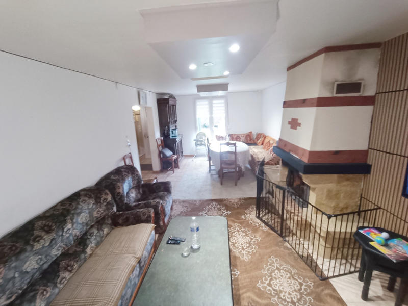 Maison - 137 m² - 6 pièces