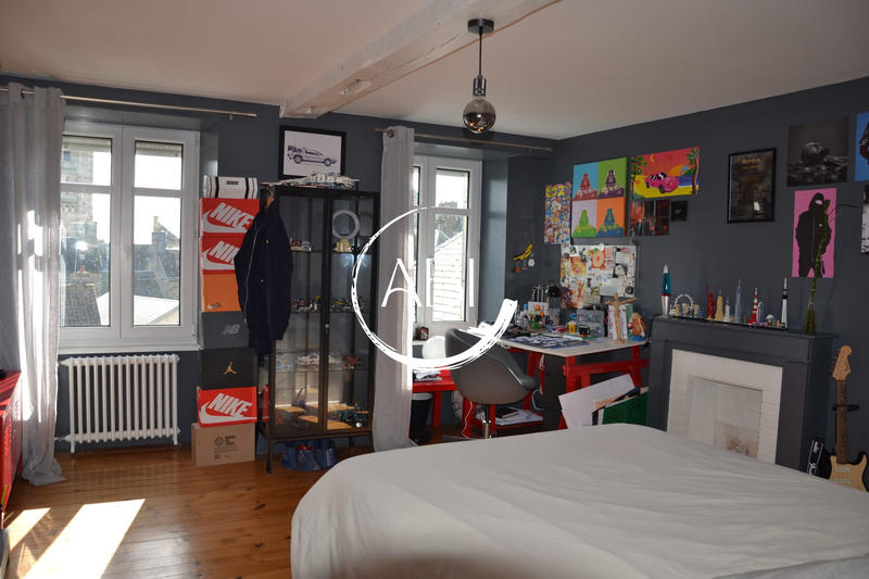 Maison - 160 m² - 8 pièces