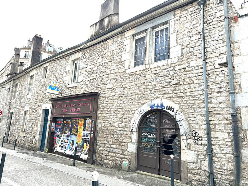 Immeuble - 200 m² - 4 pièces