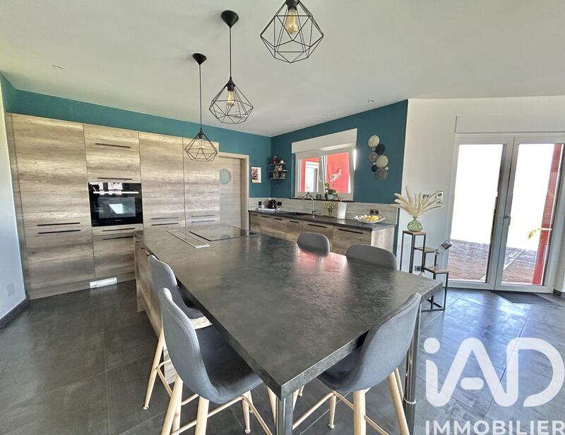 Maison - 160 m² - 4 pièces