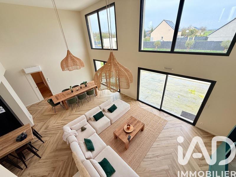 Maison de maîtres - 205 m² - 8 pièces