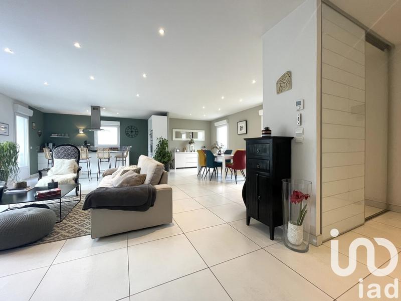 Maison - 120 m² - 5 pièces