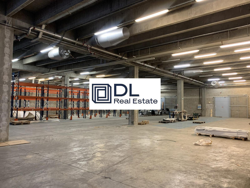 Entrepôt - 2 454 m²