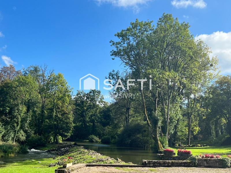 Maison - 420 m² - 9 pièces