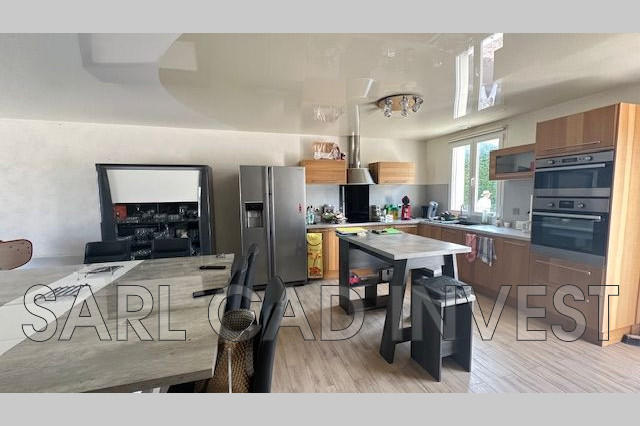 Maison - 130 m² - 5 pièces