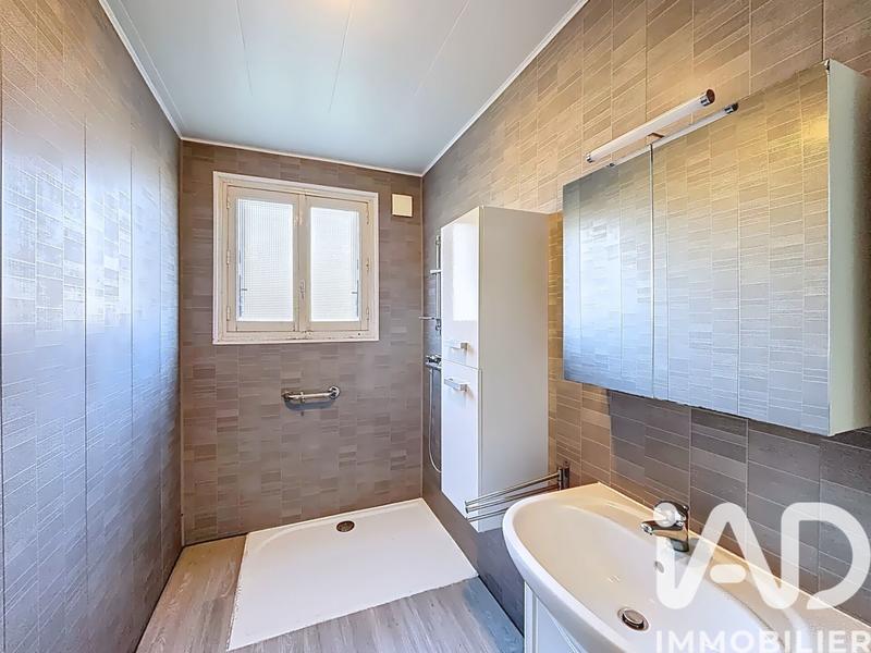 Maison - 80 m² - 5 pièces