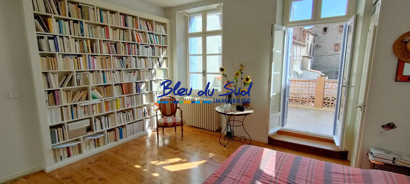 Maison - 250 m² - 11 pièces