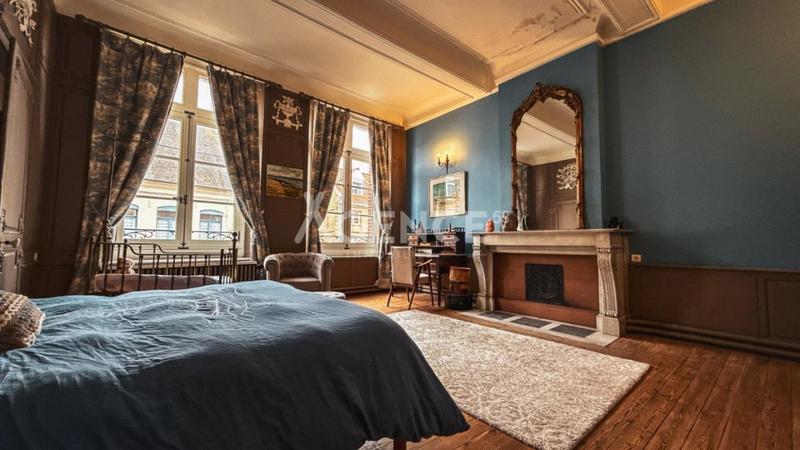 Maison bourgeoise - 340 m² - 12 pièces