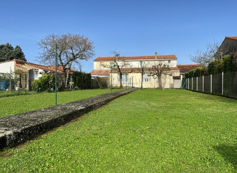 Maison - 105 m² - 6 pièces