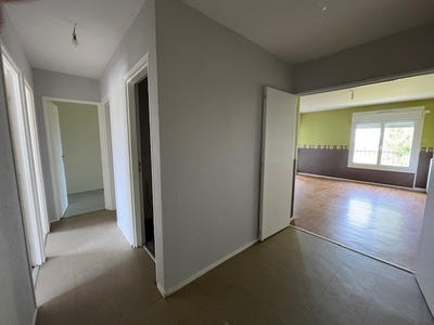 Appartement - 80 m² - 4 pièces