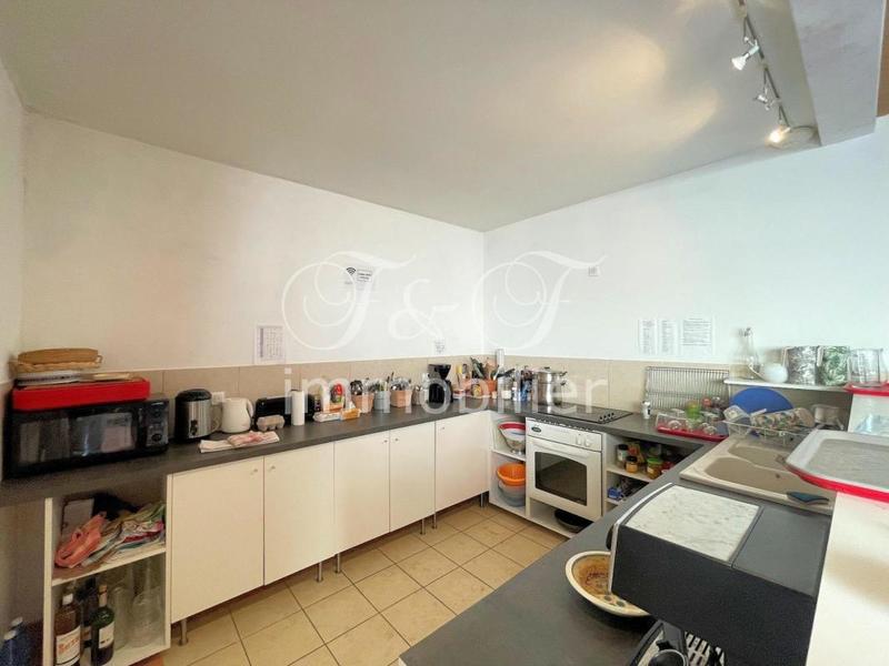 Maison de ville - 260 m² - 9 pièces