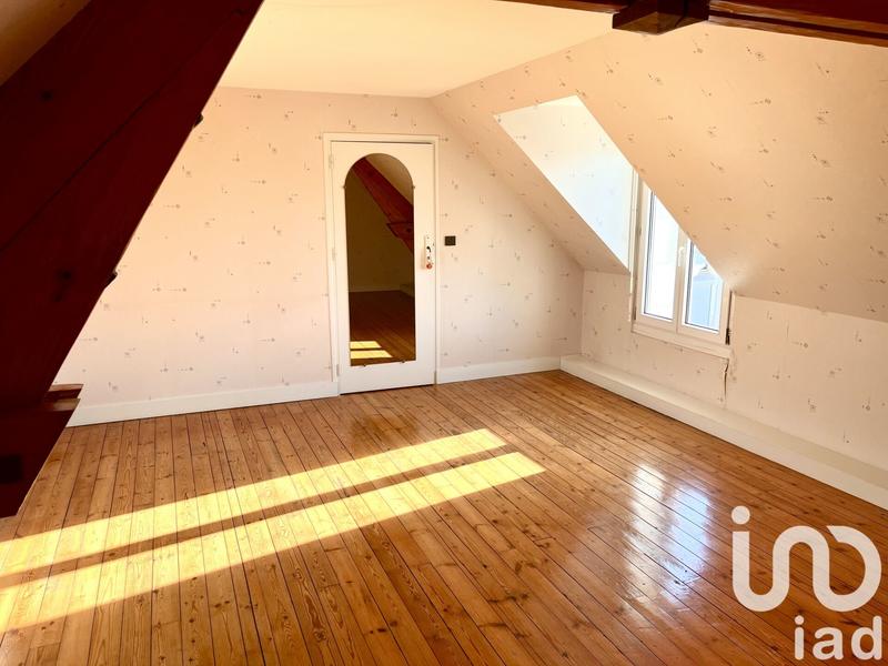 Maison - 180 m² - 7 pièces