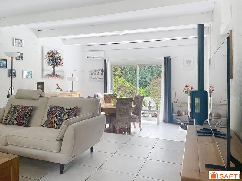 Maison - 167 m² - 7 pièces