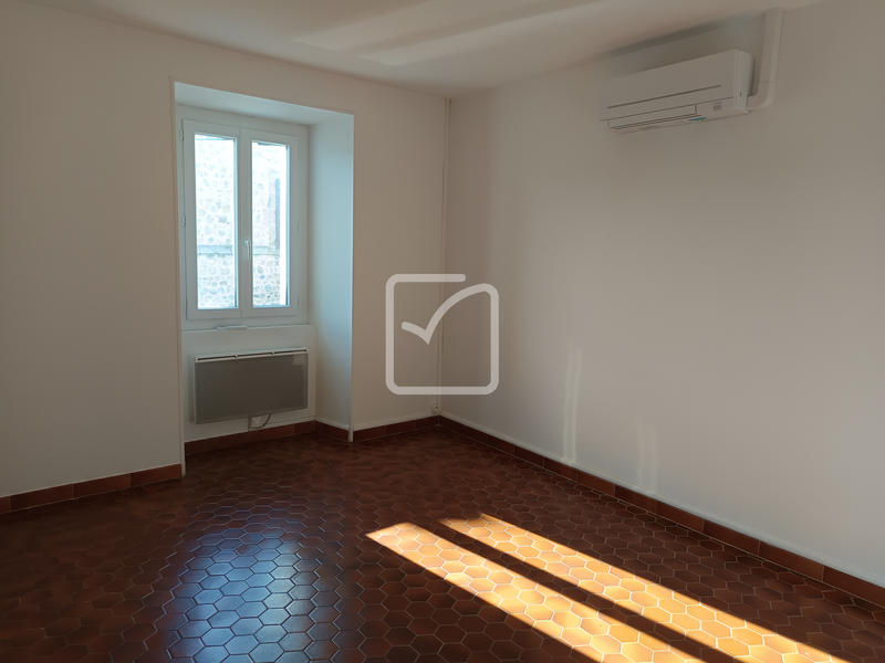 Maison de village - 219 m² - 10 pièces