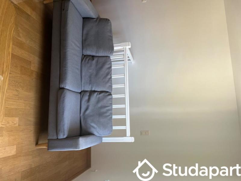 Chambre - 9 m² - 1 pièce