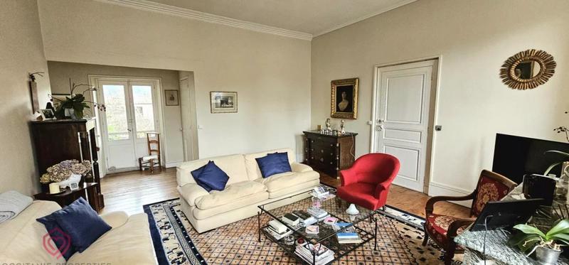 Maison de village - 242 m² - 10 pièces