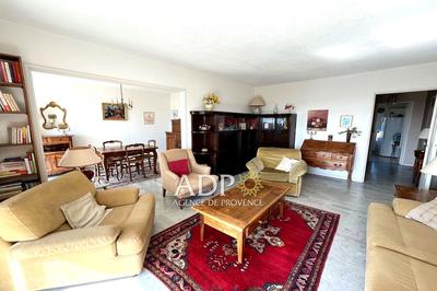 Appartement - 92 m² - 5 pièces