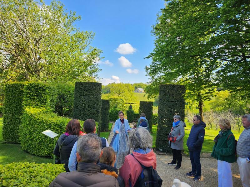 Visite théâtralisée au manoir : Préséances de courtoisie &amp; savoir vivre à la française - Châteaux en fête