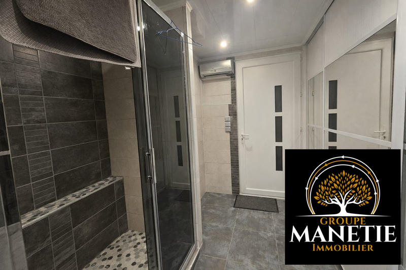 Maison traditionnelle - 139 m² - 6 pièces