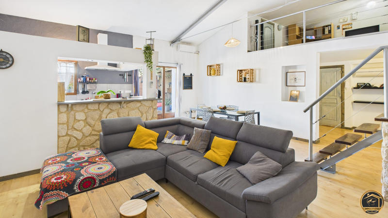 Maison ancienne - 286 m² - 10 pièces