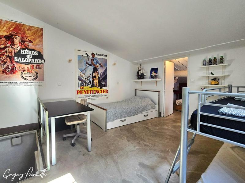 Maison - 85 m² - 5 pièces