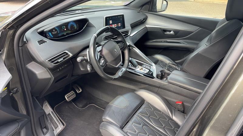 Peugeot 3008 II 1.6 Thp 300 Hybrid4 e-Eat8 Gt