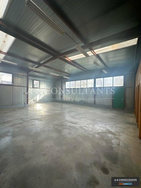 Entrepôt - 265 m²