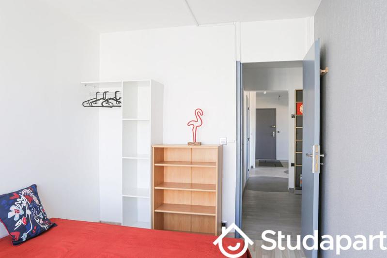 Chambre - 12 m² - 1 pièce