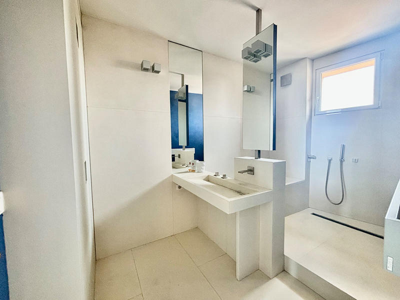 Appartement - 107 m² - 3 pièces